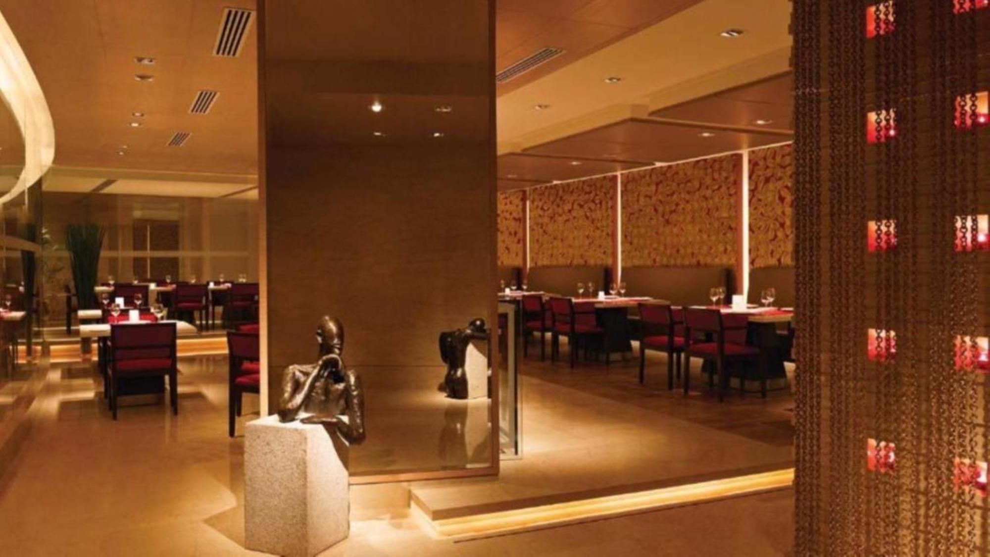 Hotel Seven Inn Near Delhi Airport Нью-Дели Экстерьер фото